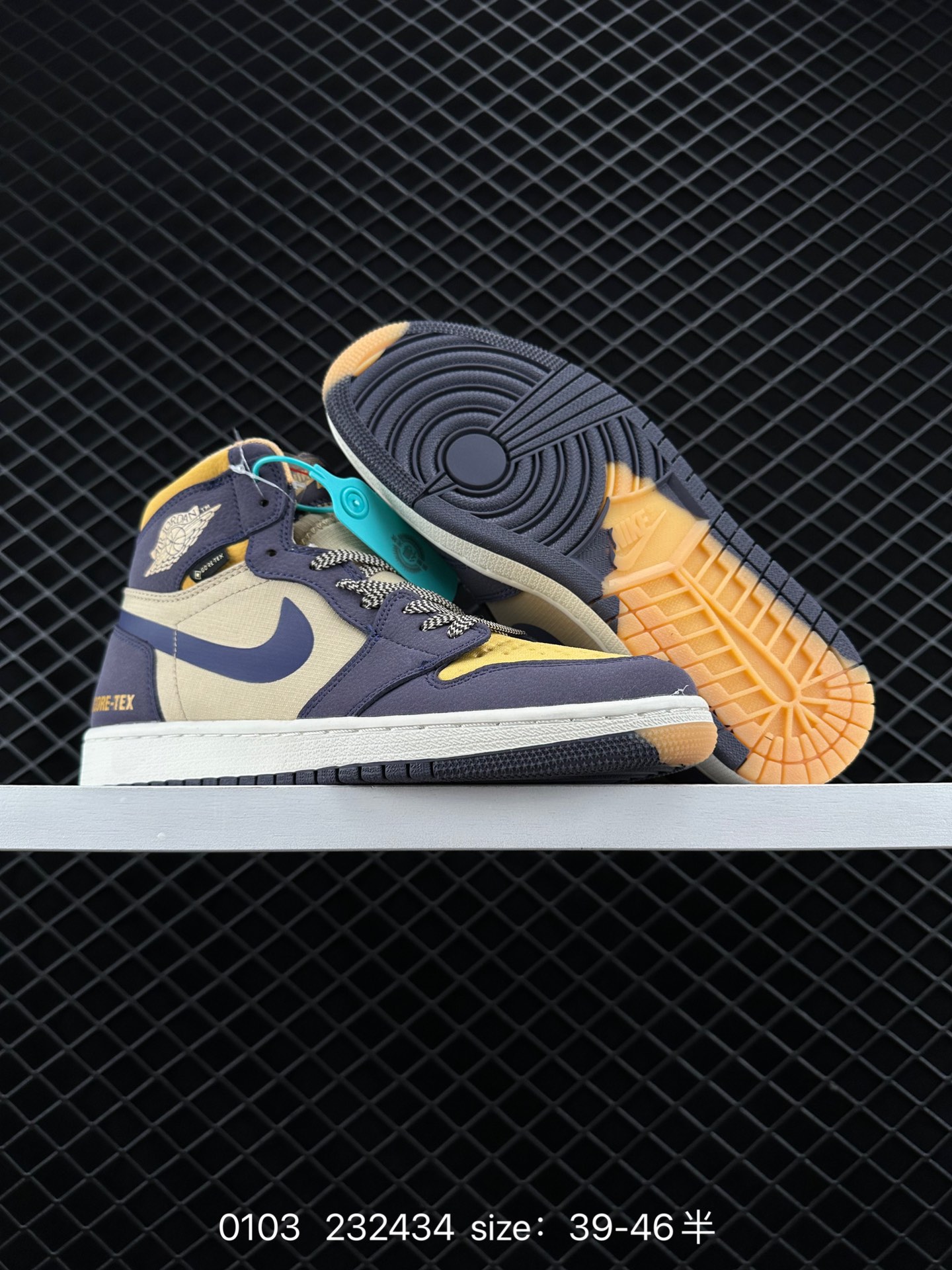 Nike Air Jordan 1 Retro High OG”Black/White“